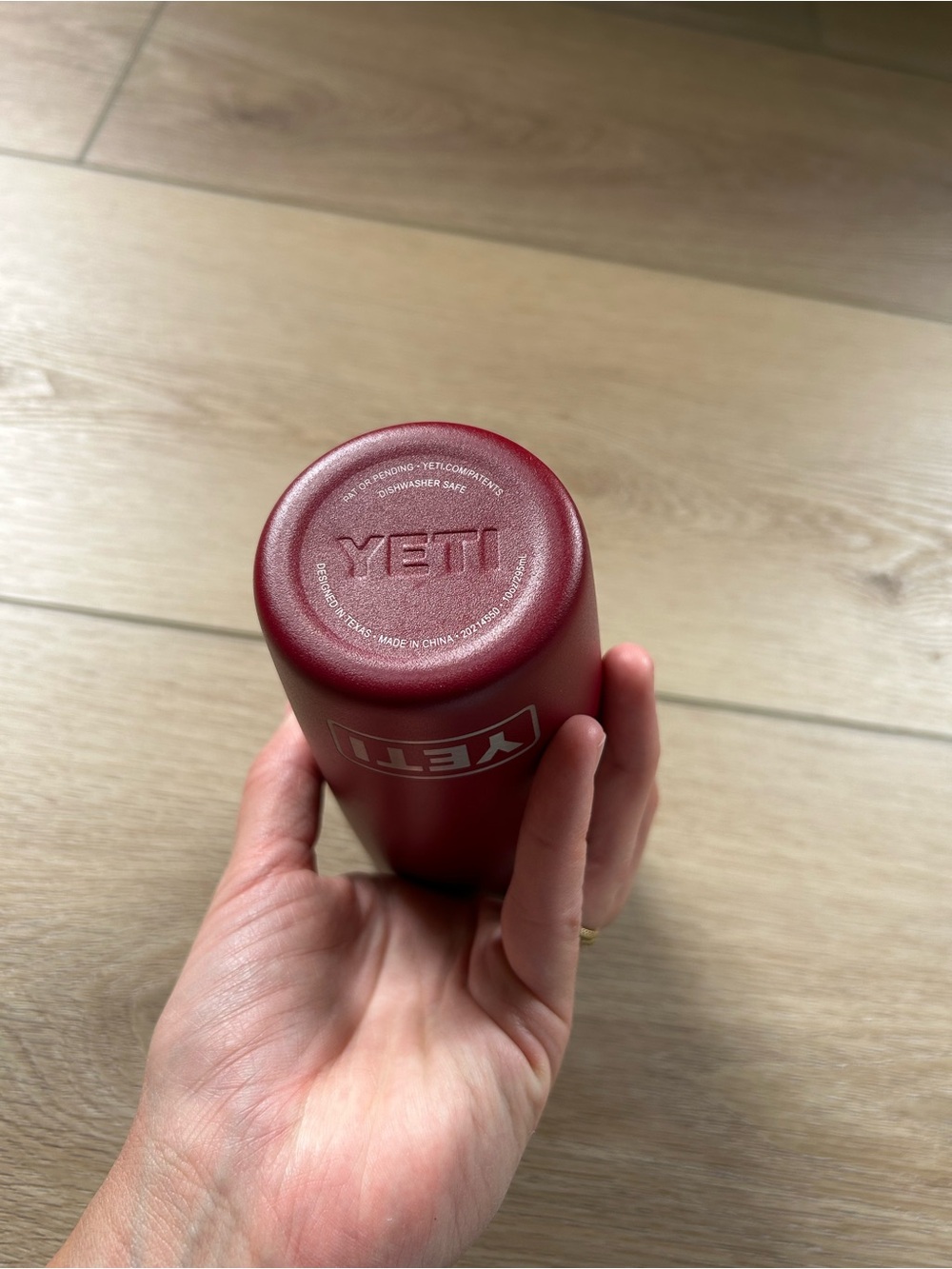 Yeti Retired Harvest Red 10 Oz Tumbler with Matching Magslider - Picture 2 of 4